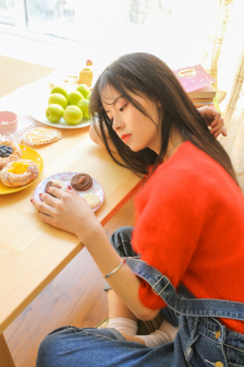 女大学生的精油按摩电影
